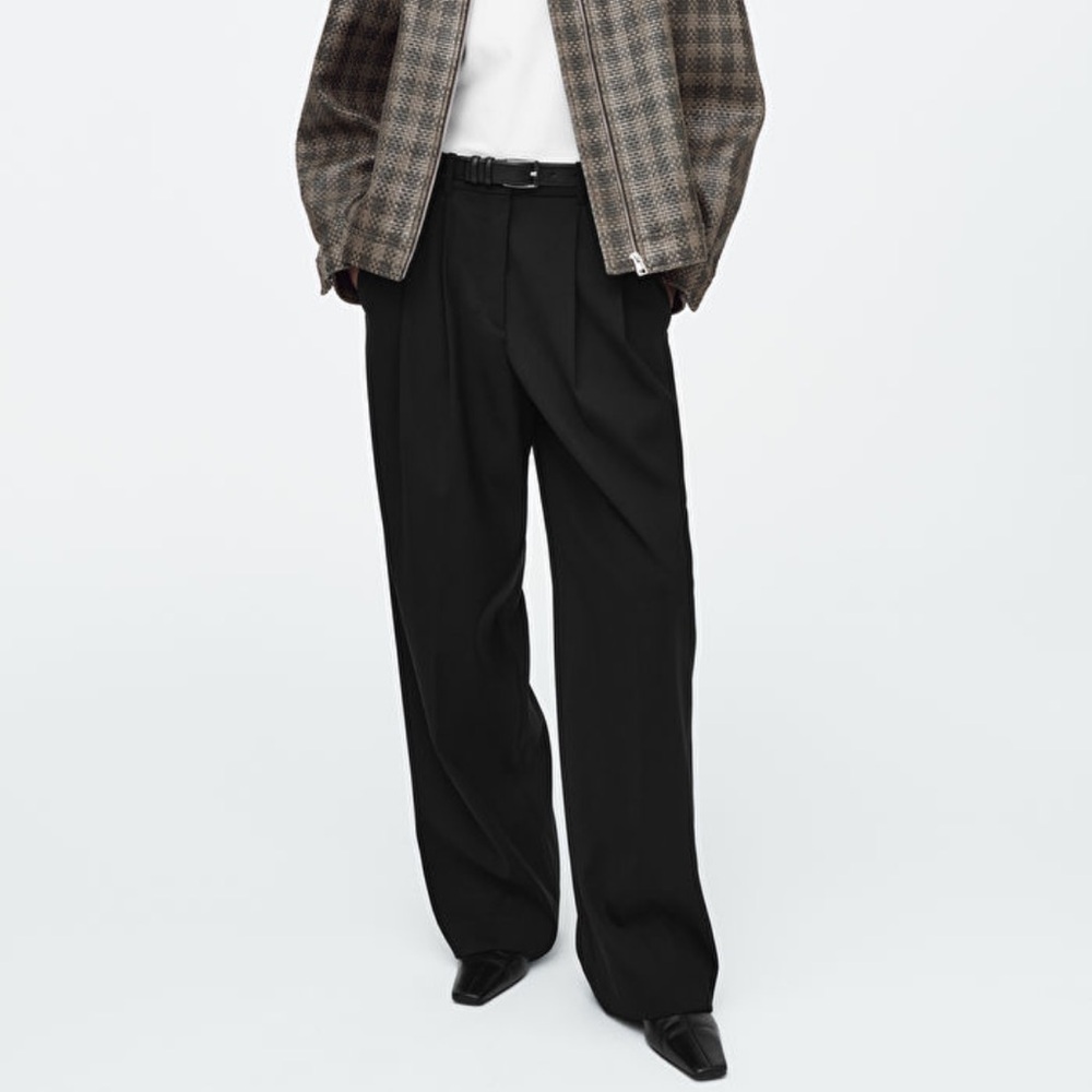 COS relaxed tailored wool wide leg pant in black, size US6